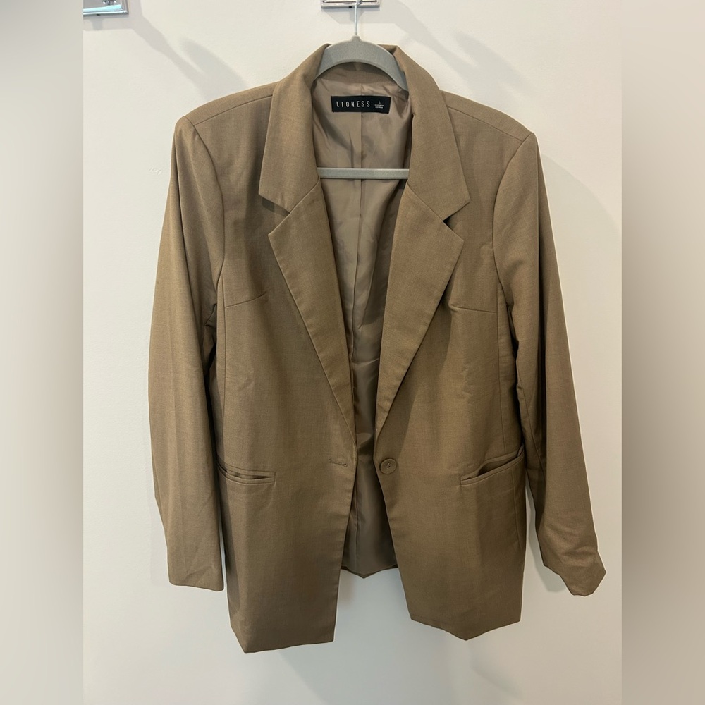 Lioness Tan Blazer